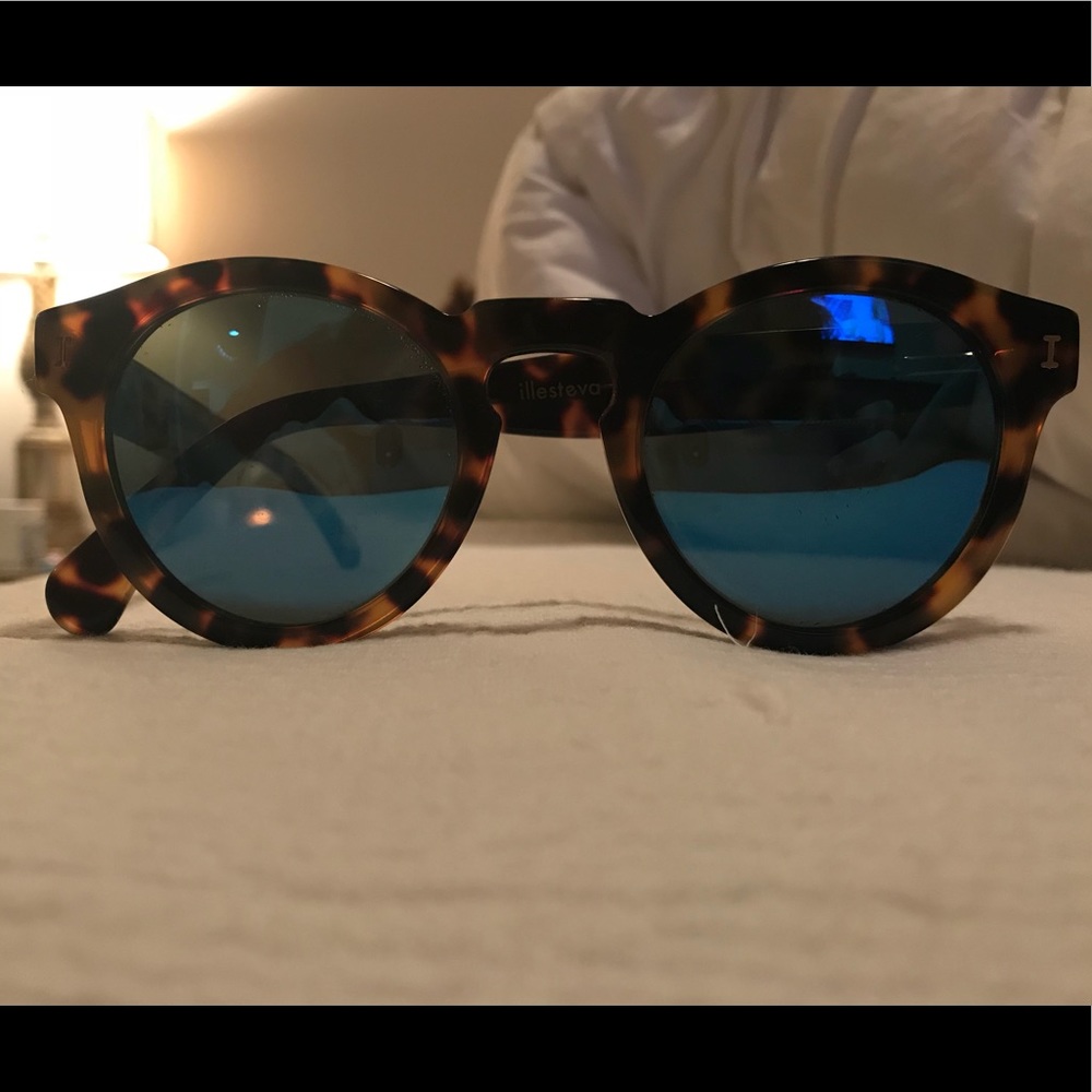 Illesteva Tortoise Blue Mirror Sunglasses
